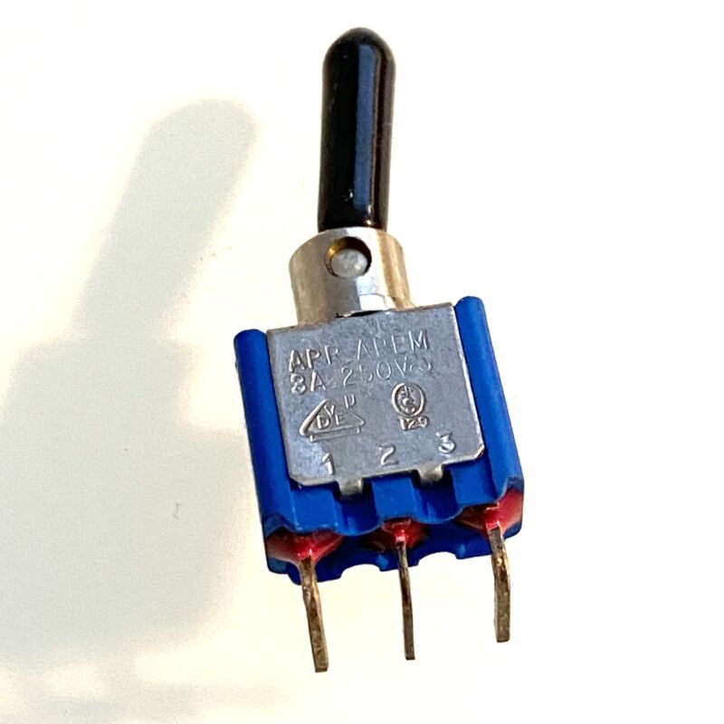 Toggle switch APR-APEM 55239 1-pole DPDT PCB mount goldpin