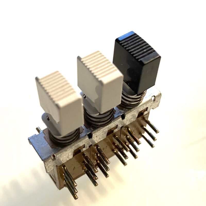 Switch unit universal 3x on/off