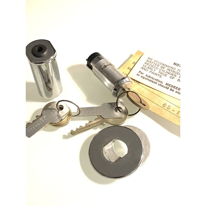 Medeco 70s High-Security Key switch 2-position 1-pole change-over 65-151