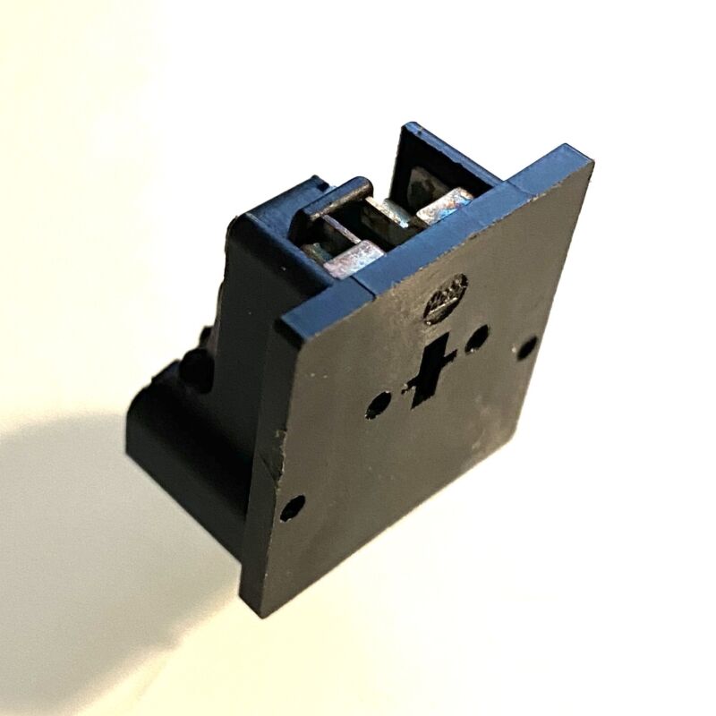 Grundig 2 pin loudspeaker connector pcb mount