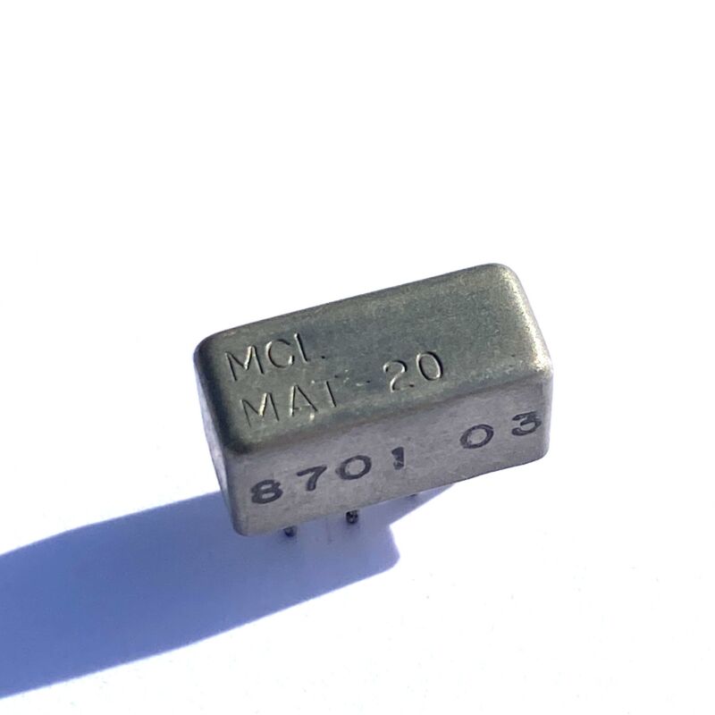 MCL PSC4-5 Splitter 4 Way-0° plugin 1-800MHz