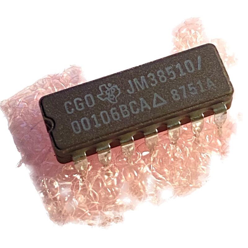 Texas Instruments M38510/00106BCA  MIL IC TTL/H/L SERIES, TRIPLE 3-INPUT NAND GATE, CDIP14